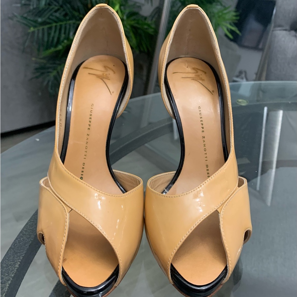Giuseppe Zanotti Nude Patent Leather Peep Toe Heels  size 36.5